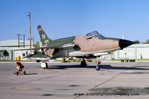 USAF AFRes 457 TFS Republic F-105D Thunderchief 61-0475/TH (1975)