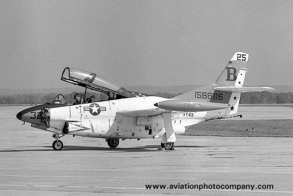 US Navy VT-23 North American T-2C Buckeye 156686/B-325 at Offutt AFB (1981)