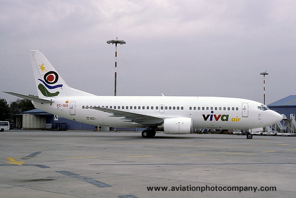 Viva Air Boeing 737-3Q8 EC-189 (1988)