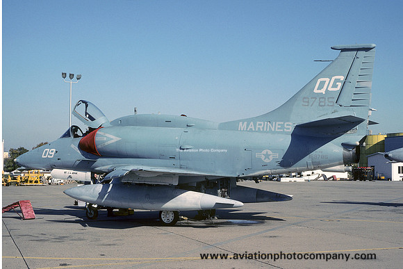US Marines VMA-131 Douglas A-4M Skyhawk 159785/QG-09 (1992)