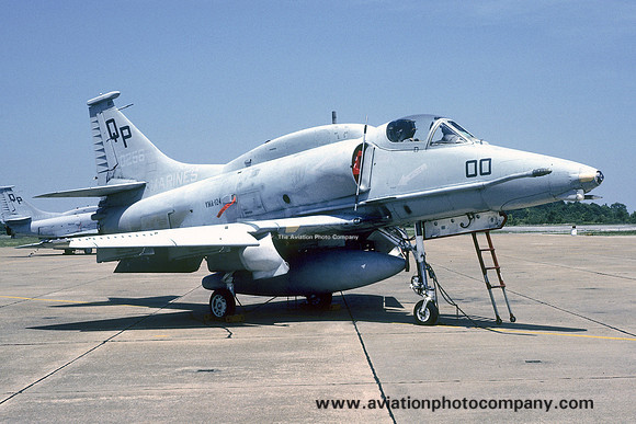 US Marines VMA-124 Douglas A-4M Skyhawk 160256/QP-00 (1993)