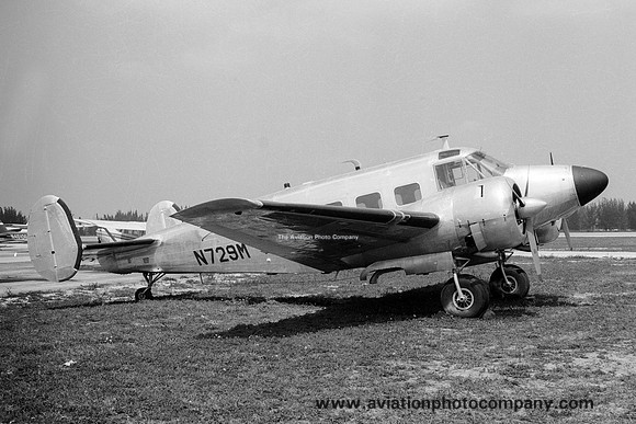 Beech G18S N729M