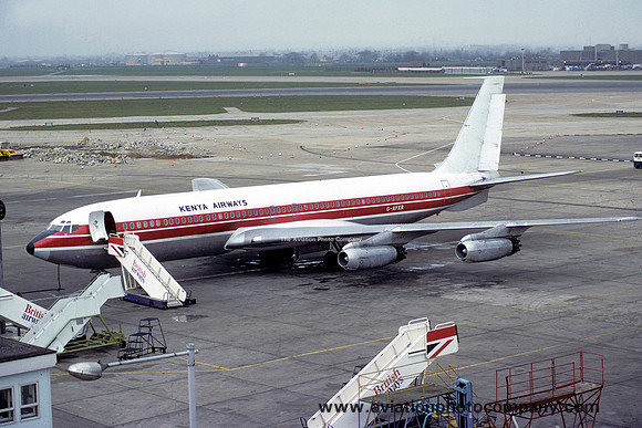 Kenya Airways (leased from British Midland) Boeing 707-321 G-AYXR at London Heathrow (1977)