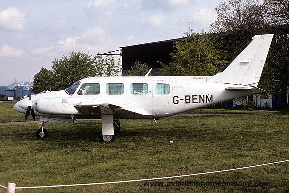 Piper PA-31-325 Navajo G-BENM (1977)