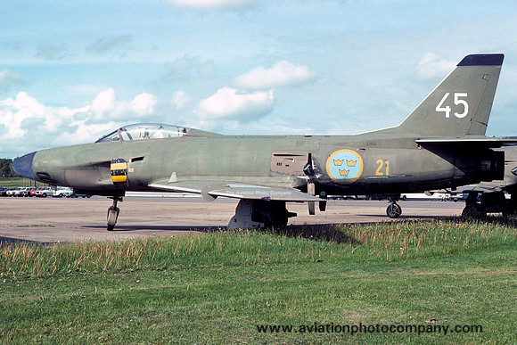 Swedish Air Force F21 SAAB Lansen J-32B 32554/45 (1977)