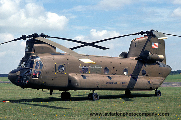 US Army 180th Aviation Company Vertol CH-47C Chinook 68-15846 (1975)