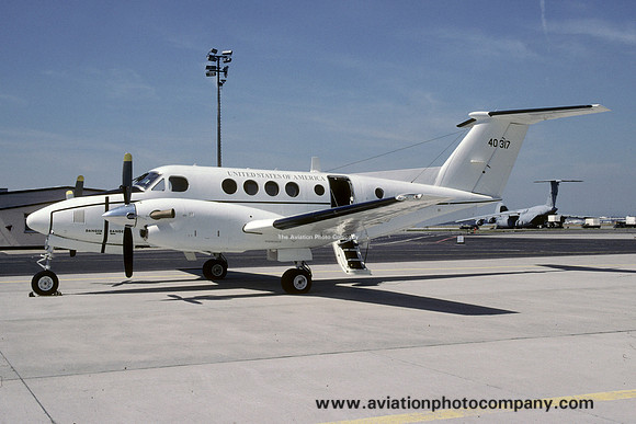 US Army A/2-228 Avn Beech C-12R Huron 94-0317 (1999)
