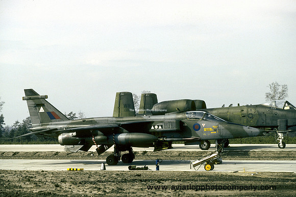 RAF 2 Squadron SEPECAT Jaguar GR.1 XZ106/26 on the Autobahn (1984)