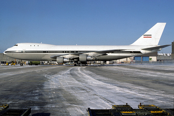 Iranian Air Force Boeing 747-100 EP-NHJ (1985)