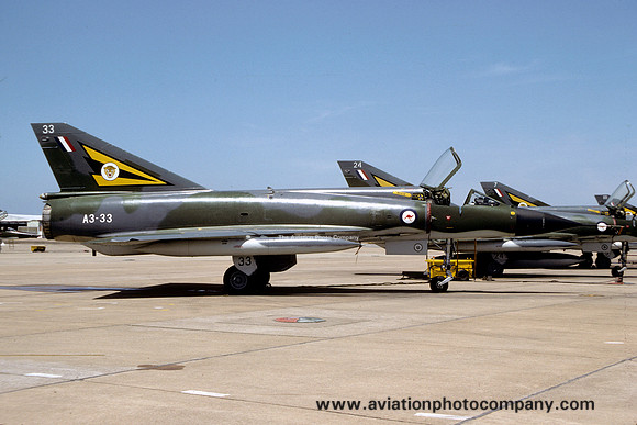 RAAF 2 OCU Dassault Mirage 3OF A3-33 (1981)