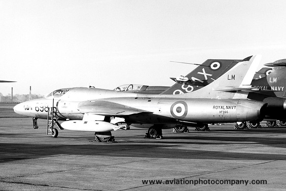 Royal Navy 764 Squadron Hawker Hunter T.8 XF995/LM698 (1970)