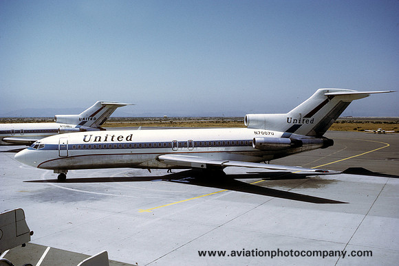United Airlines Boeing 727-22 N7007U (1971)