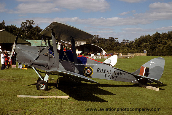 De Havilland DH.82 Tiger Moth G-AOBX/T7187 (1977)