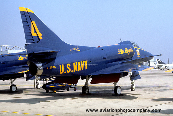 US Navy Blue Angels Douglas A-4F Skyhawk 154975/4 (1975)