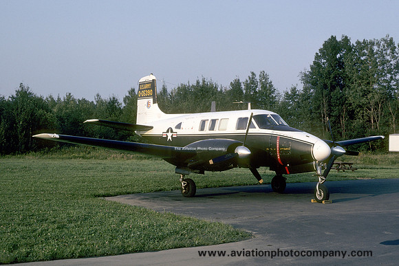 US Army New York ArNG Beech U-8F Seminole 60-5380 (1979)