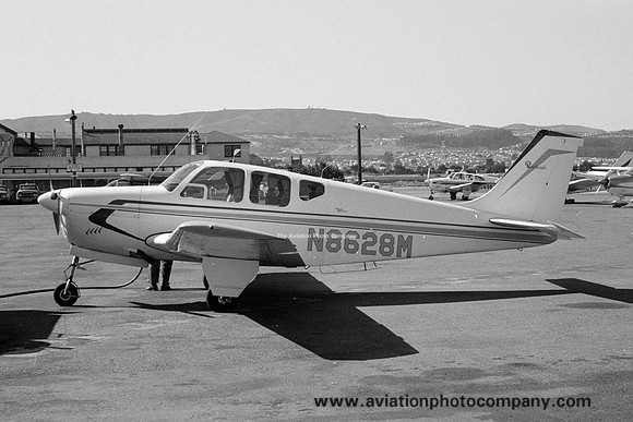 Beech 35-B33 Debonair N8628M (1966)