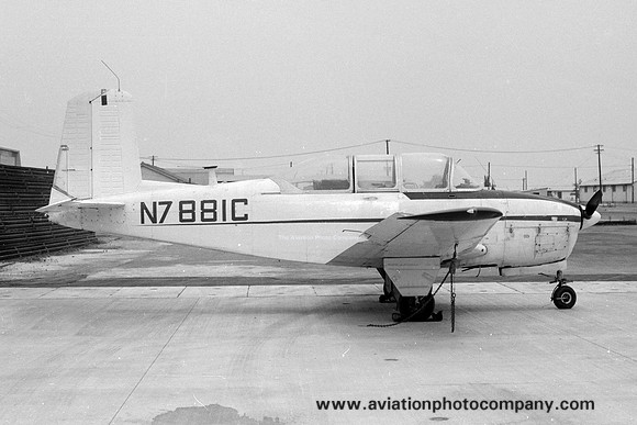 Beech T-34B Mentor N7881C