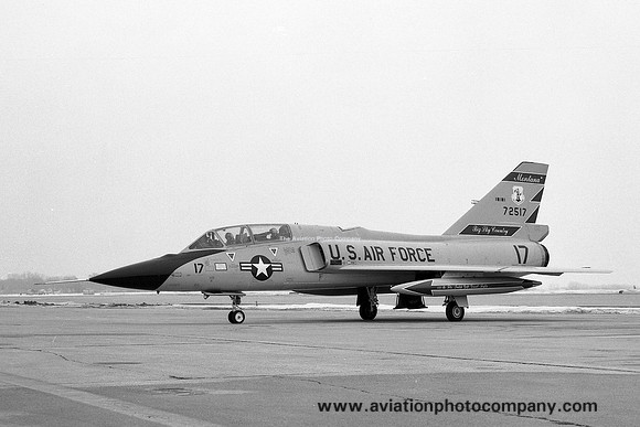 USAF Montana ANG 186 FIS Convair F-106B Delta Dart 57-2517 at Offutt AFB (1982)