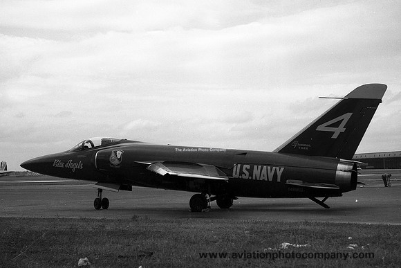 US Navy Blue Angels Grumman F-11A Tiger 141869/4