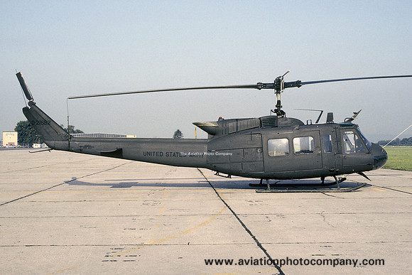 US Army 5-158 Avn Bell UH-1H Iroquois 73-21682 (1992)