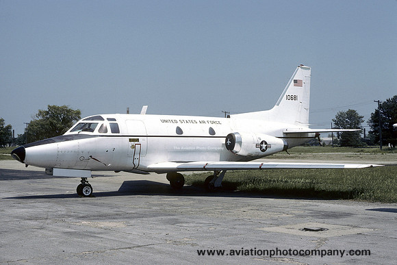 USAF North American T-39A Sabreliner 61-0681 (1986)