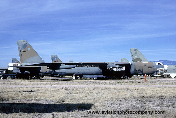 USAF 2 BW Boeing B-52G Stratofortress 59-2571 at AMARC Davis Monthan (1994)