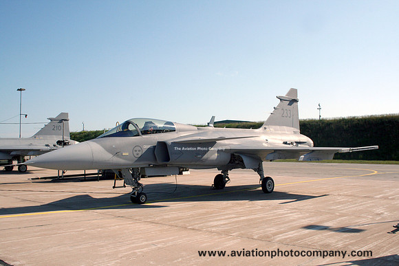 Swedish AF F17 SAAB JAS-39C Gripen 39233/233 at the Ronnerby Airshow (2014)