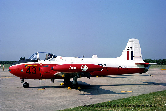 RAF 1 FTS Linton Gin Hunting Jet Provost T.4 XR672/43 (1969)