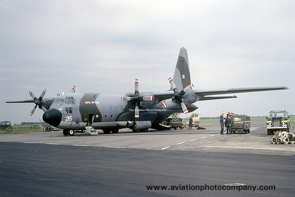 RAF Lyneham Transport Wing Lockheed C-130K Hercules C.1 XV215 (1979)