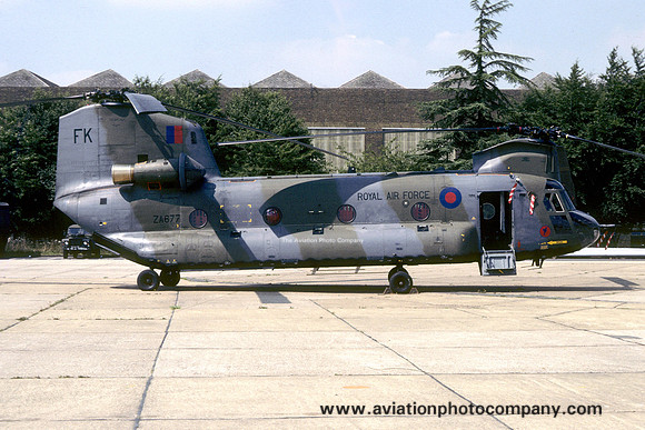 RAF 240 OCU Vertol Chinook HC.1 ZA677/FK (1981)