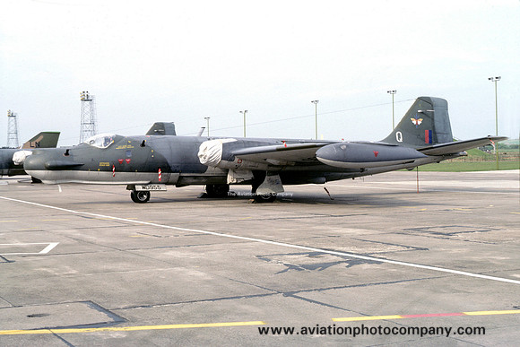 RAF 360 Squadron English Electric Canberra T.17 WD955/Q (1981)
