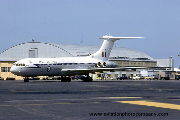 RAF 10 Squadron Vickers VC-10 C.1 XV108 at Keflavik (1980)
