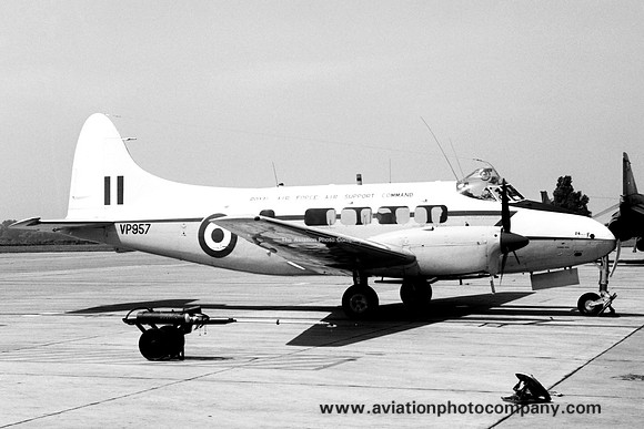 RAF Air Support Command 21 Squadron De Havilland Devon C.2 VP957 (1969)