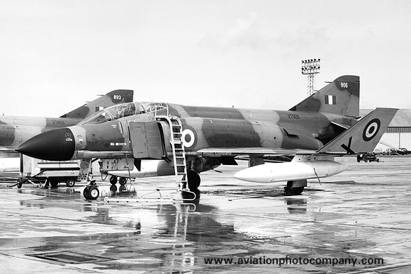 RAF McDonnell F-4M Phantom FGR.2 XT906 (1969)
