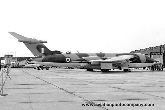 RAF Handley Page Victor B.2 XH669 (1964)