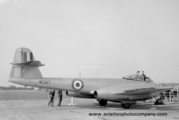 RAF 33 Squadron Gloster Meteor F.8 WE927 (1959)