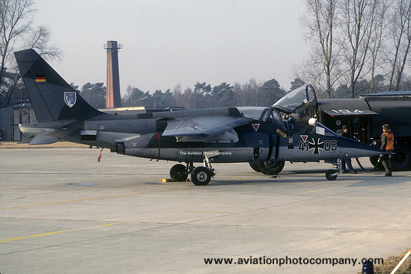 German Air Force JBG43 Dassault/Dornier Alpha Jet 41+05 (1982)