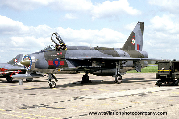 RAF 5 Squadron English Electric Lightning F.3 XP753 (1981)