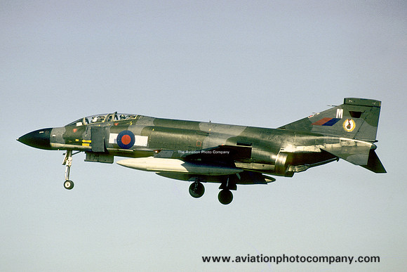 RAF 19 Squadron McDonnell F-4M Phantom FGR.2 XV411/M (1981)
