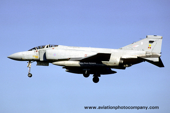 RAF 92 Squadron McDonnell F-4M Phantom FGR.2 XV460/W (1981)