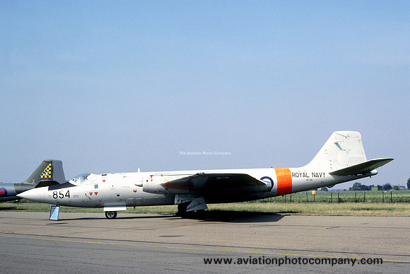 Royal Navy FRADU English Electric Canberra T.22 WT510/854 (1981)