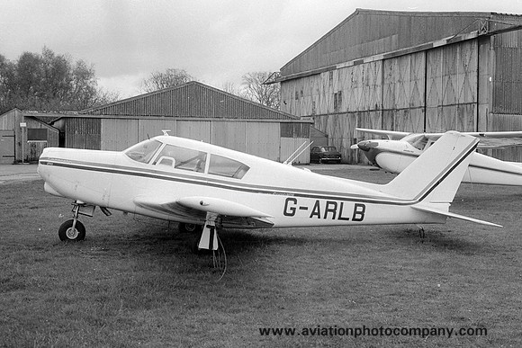 Piper PA-24-250 Comanche G-ARLB (1983)