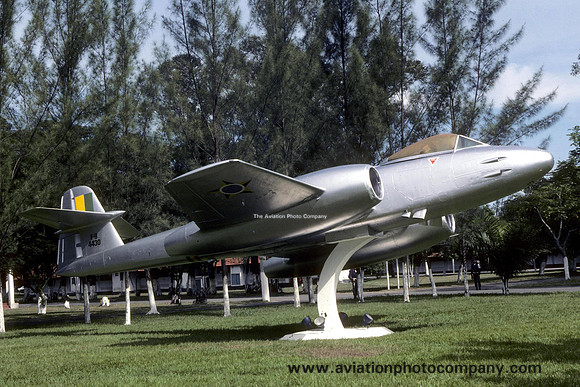 Brazilian Air Force Gloster Meteor F.8 4430 displayed at Santa Cruz (1981)