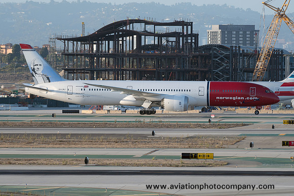 Norwegian Air Shuttle Boeing 787-9 LN-LNJ at Los Angeles IAP (2018)