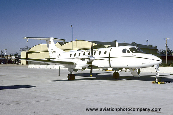 USAF Iowa ANG 124 FS Beech C-12J Huron 86-0079 (1994)