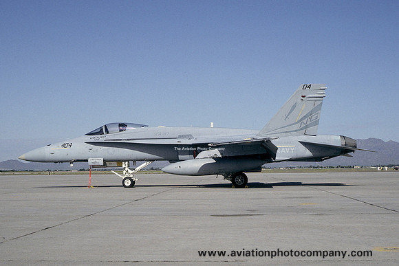 US Navy VFA-147 McDonnell Douglas F/A-18C Hornet 164003/NG-404 (1992)