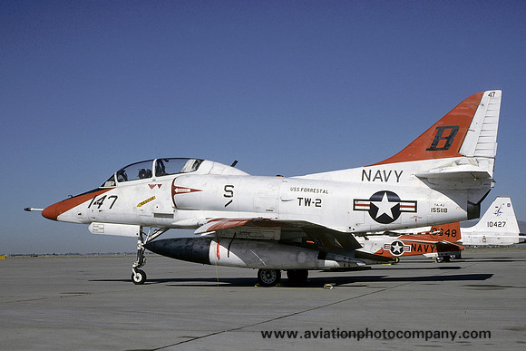 US Navy TW-2 Douglas TA-4J Skyhawk 155118/B-147 (1993)