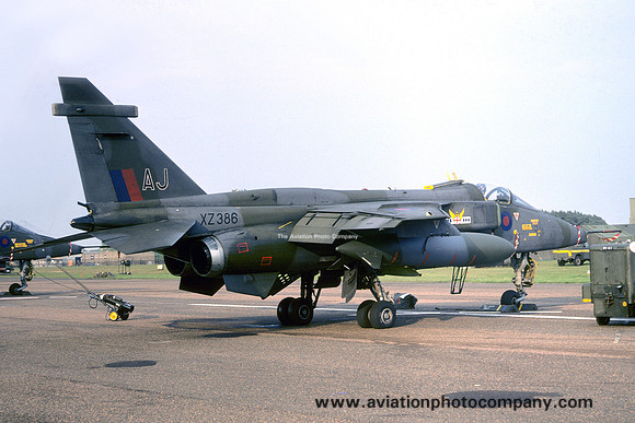 RAF 14 Squadron Sepecat Jaguar GR.1 XZ386/AJ (1978)
