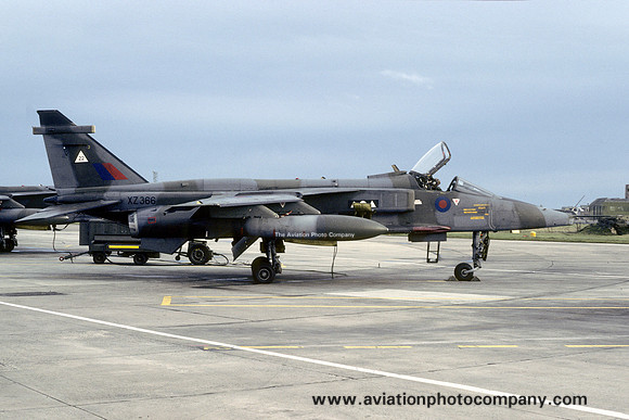 RAF 2 Squadron Sepecat Jaguar GR.1 XZ366 (1984)