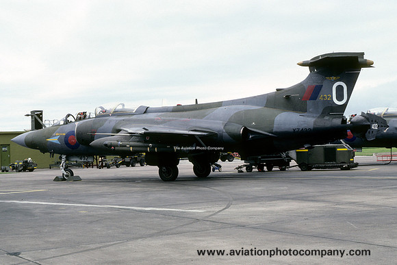RAF 208 Squadron Blackburn Buccaneer S.2 XZ432 (1981)